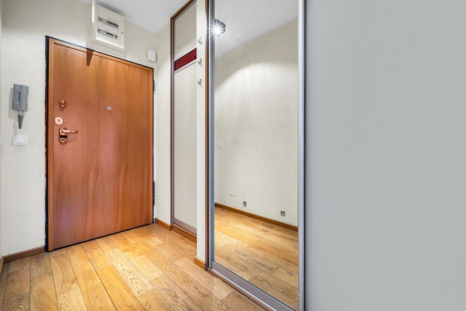 Wola Tower - 60M2, Balcony With City View, Parks Nearby - By Rentujemy Varşova Dış mekan fotoğraf